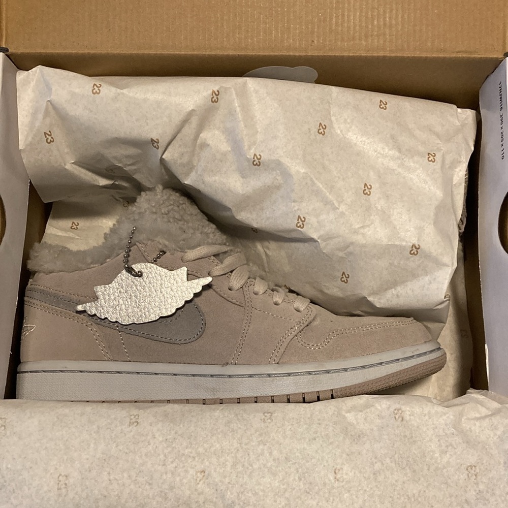 Air Jordan 1 Low SE Sherpa